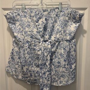 Chic Blue and White Floral Top